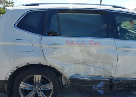 2021 Volkswagen Tiguan 2.0T Se/2.0T Se R-Line Black/2.0T Sel from USA, damaged, VIN 3VV3B7AX2MM084659